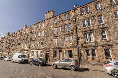 2 bedroom flat to rent, 11, Albion Place, Edinburgh, EH7 5QS