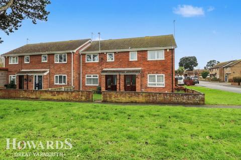 3 bedroom semi-detached house for sale, Mountbatten Way, Caister-on-Sea