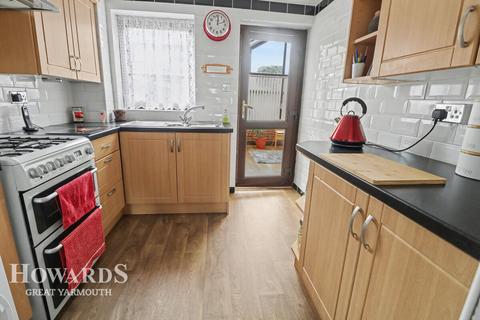 3 bedroom semi-detached house for sale, Mountbatten Way, Caister-on-Sea