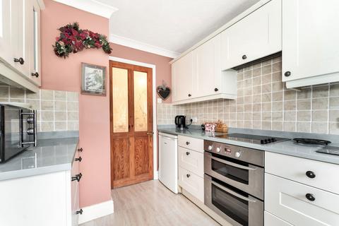 4 bedroom detached house for sale, Shakespeare Road, St. Neots PE19