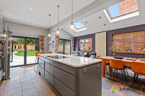 4 bedroom terraced house for sale, Arden Street, Earlsdon, Coventry, CV5
