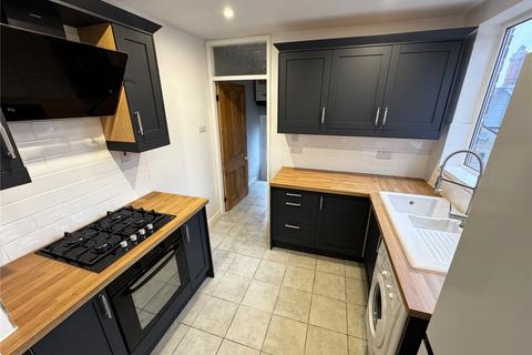 2 bedroom apartment to rent, Silverdale Terrace, Gateshead, Tyne and Wear, NE8