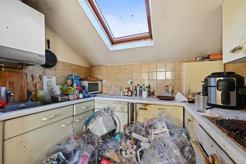 2 bedroom flat for sale, The Mall, Ealing