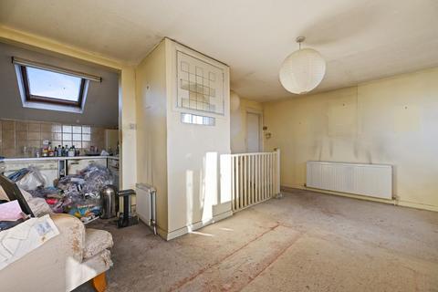 2 bedroom flat for sale, The Mall, Ealing, W5