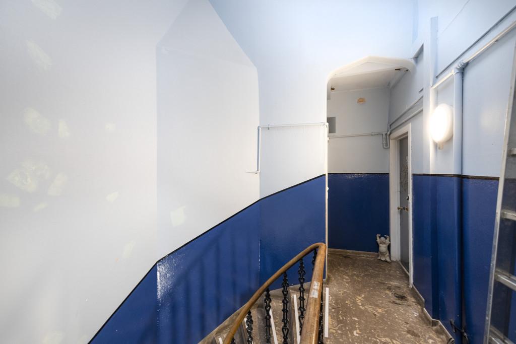 Hall of 8 (Flat 14) Livingstone Place