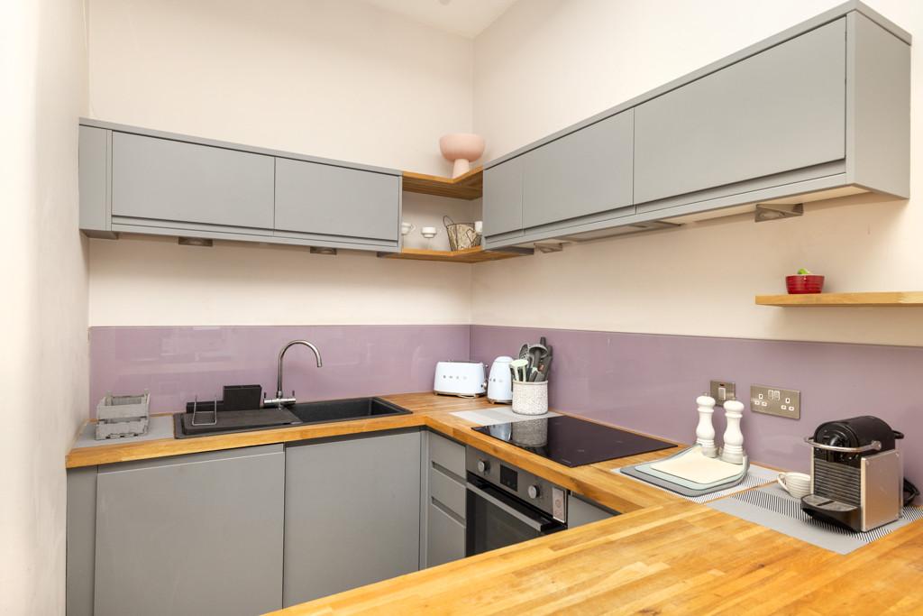 Kitchen of 8 (Flat 14) Livingstone Place