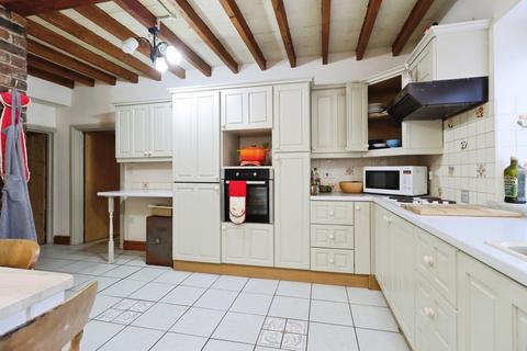 4 bedroom semi-detached house for sale, Duke Street, Wrexham LL14