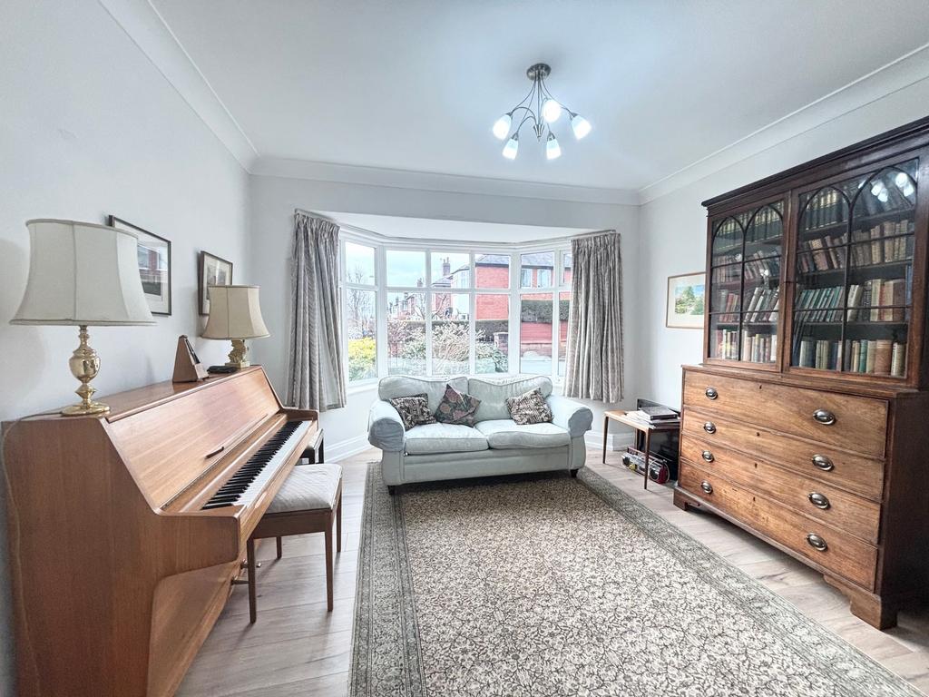 Dining/Sitting Room