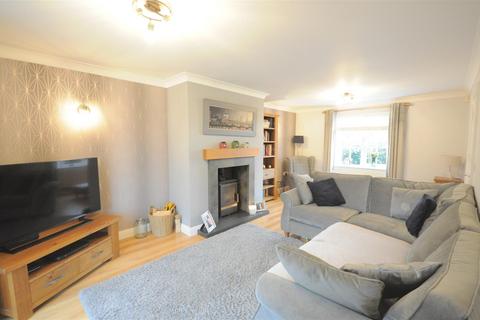 5 bedroom detached house for sale, Navigation loop, Stone