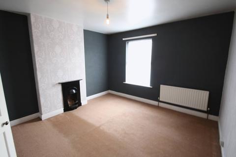3 bedroom terraced house to rent, Station Street, Darlaston WS10