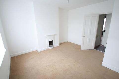3 bedroom terraced house to rent, Station Street, Darlaston WS10
