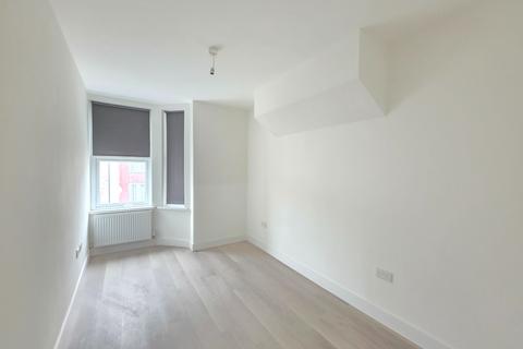 First Floor Flat, Howard Road, Cricklewood, NW2