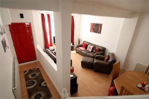 3 bedroom terraced house for sale, Masterman Road, East Ham, London, E6