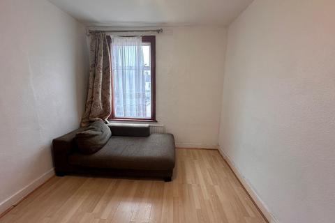 1 bedroom flat to rent, Ley Street, Ilford IG1