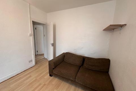1 bedroom flat to rent, Ley Street, Ilford IG1