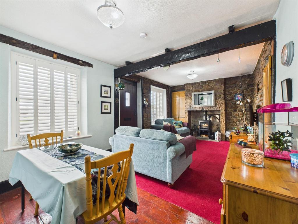 Lounge/Dining Room