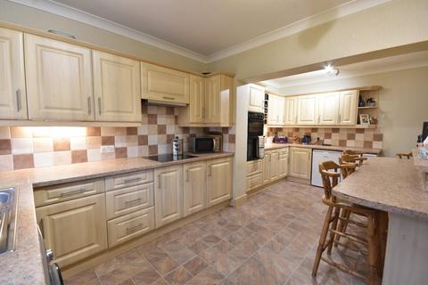 undefined, Horley, Surrey, RH6