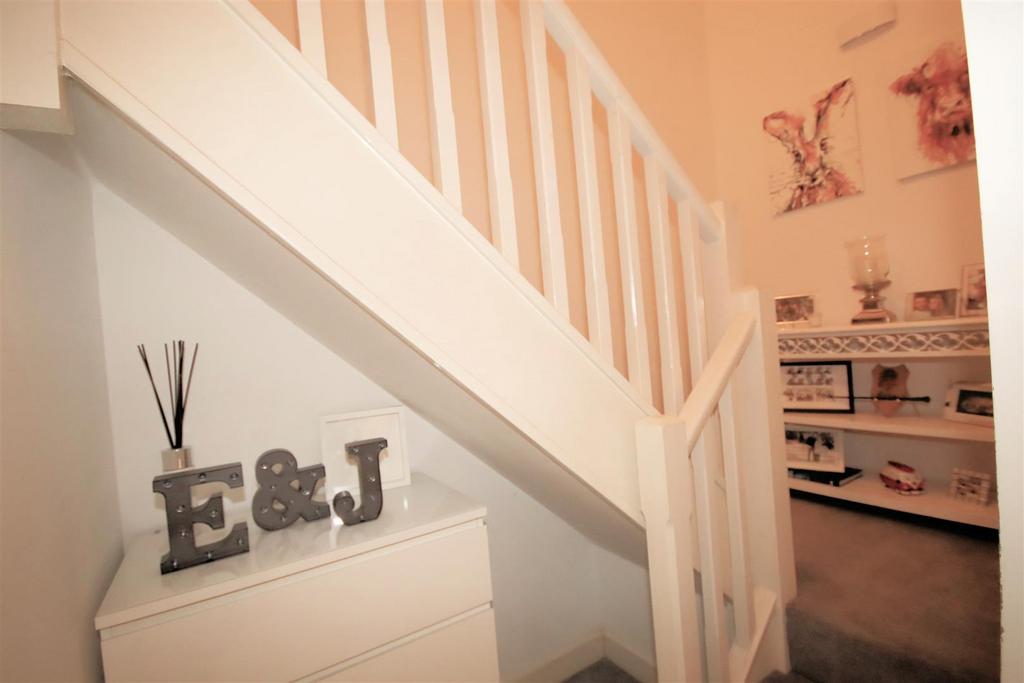 9 The George-Entrance1.jpg