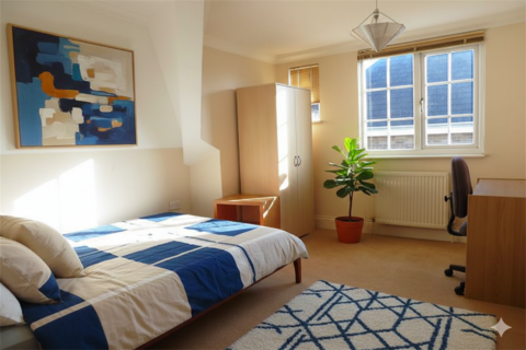 2 bedroom flat to rent, Alum Chine House, BH4