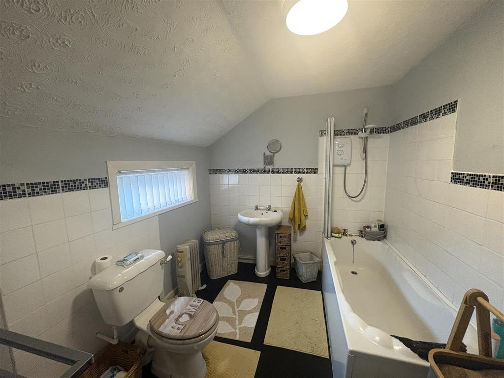 Bathroom.jpeg