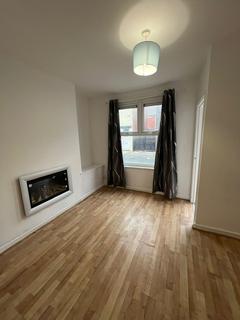 2 bedroom terraced house to rent, Wilburn Street, Liverpool L4