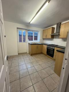 2 bedroom terraced house to rent, Wilburn Street, Liverpool L4