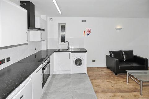 1 bedroom flat to rent, Windsor Street, Leamington Spa