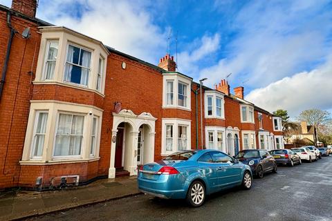 4 bedroom terraced house for sale, Albany Road, Abington