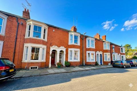 4 bedroom terraced house for sale, Albany Road, Abington