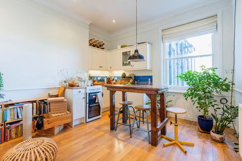 1 bedroom flat to rent, Wilmington House, Highbury Crescent, N5