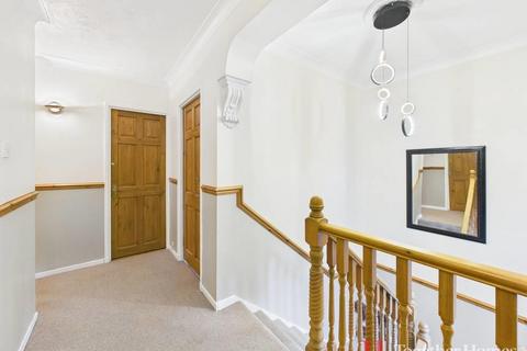 6 bedroom semi-detached house for sale, Cavendish Avenue, Hornchurch