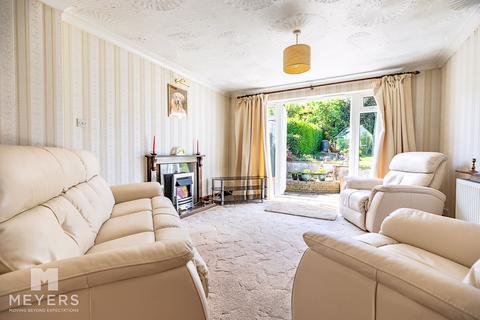 3 bedroom detached bungalow for sale, 27 Wakefield Avenue, Bournemouth, BH10 6DS