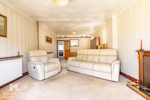 3 bedroom detached bungalow for sale, 27 Wakefield Avenue, Bournemouth, BH10 6DS