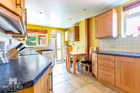 3 bedroom detached bungalow for sale, 27 Wakefield Avenue, Bournemouth, BH10 6DS