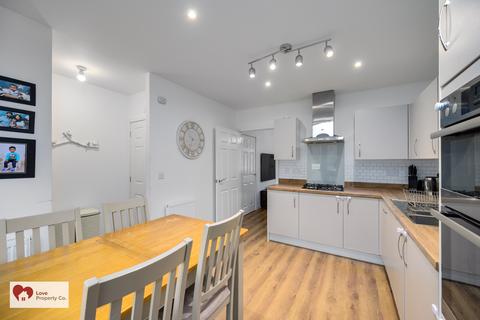 3 bedroom semi-detached house for sale, Perry Gardens, Shirley B90