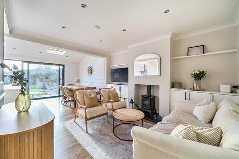 3 bedroom semi-detached house for sale, Hampton Court Avenue, East Molesey, KT8