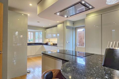 4 bedroom detached house for sale, Clophill Road, Maulden, Bedfordshire, MK45