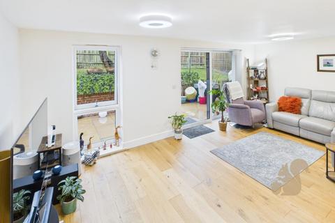 2 bedroom maisonette for sale, Lees Close, Dunmow CM6