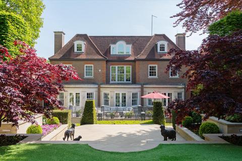 undefined, Courtenay Avenue, London, N6