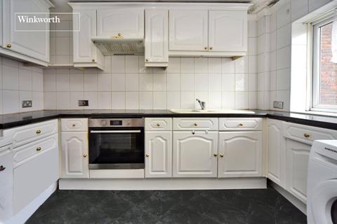 2 bedroom apartment to rent, Station Approach, Cheam, Sutton, SM2