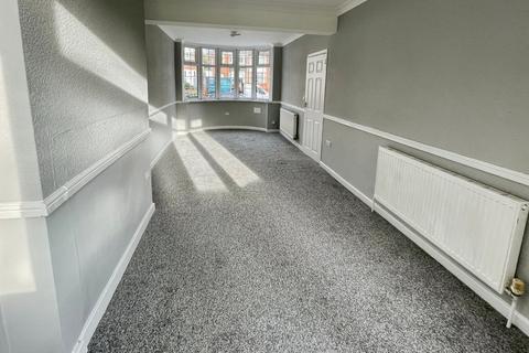 3 bedroom semi-detached house for sale, Calshot Road, Birmingham, B42