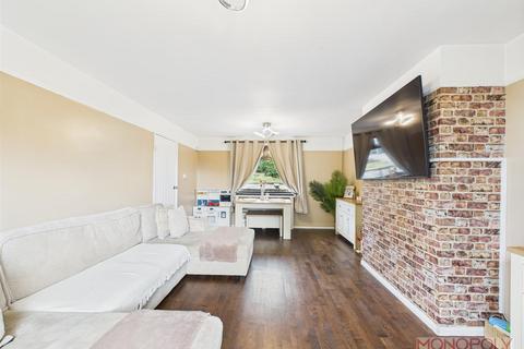 3 bedroom end of terrace house for sale, Coed Efa, New Broughton, Wrexham