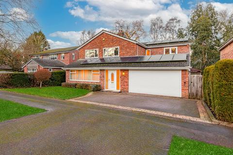 5 bedroom detached house for sale, Hollies Way, Bushby, Leicester