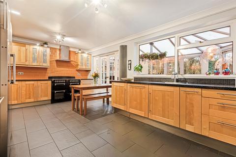 5 bedroom detached house for sale, Hollies Way, Bushby, Leicester