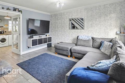 3 bedroom semi-detached house for sale, Manor Drive, Leicester
