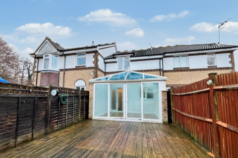undefined, Maidenbower RH10