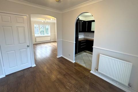 undefined, Maidenbower RH10