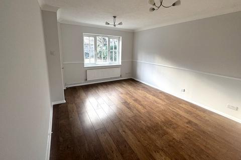 undefined, Maidenbower RH10