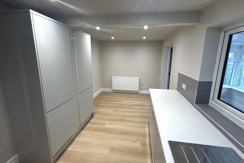 undefined, Laverstoke Close, Rownhams