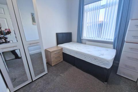 undefined, Windy Nook, Gateshead NE9